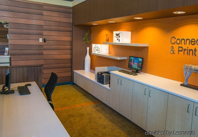 שרונוויל Chester Inn & Suites מראה חיצוני תמונה